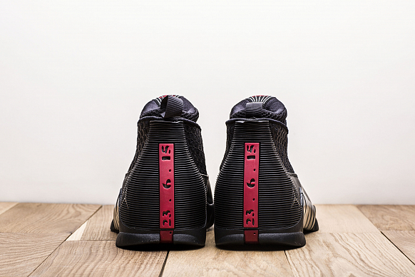 Мужские кроссовки Jordan XV Retro (881429-001) - фото 3 картинки