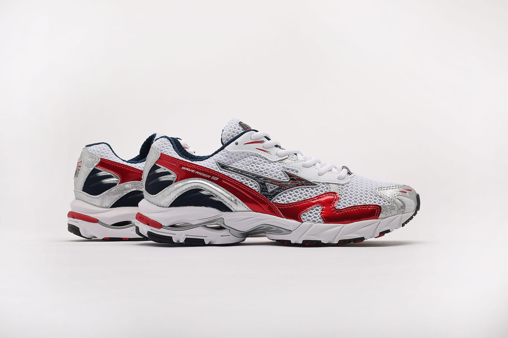 Mizuno og deals wave rider