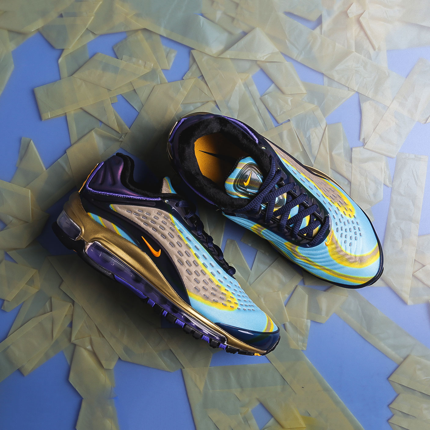 Кроссовки Nike WMNS Air Max Deluxe