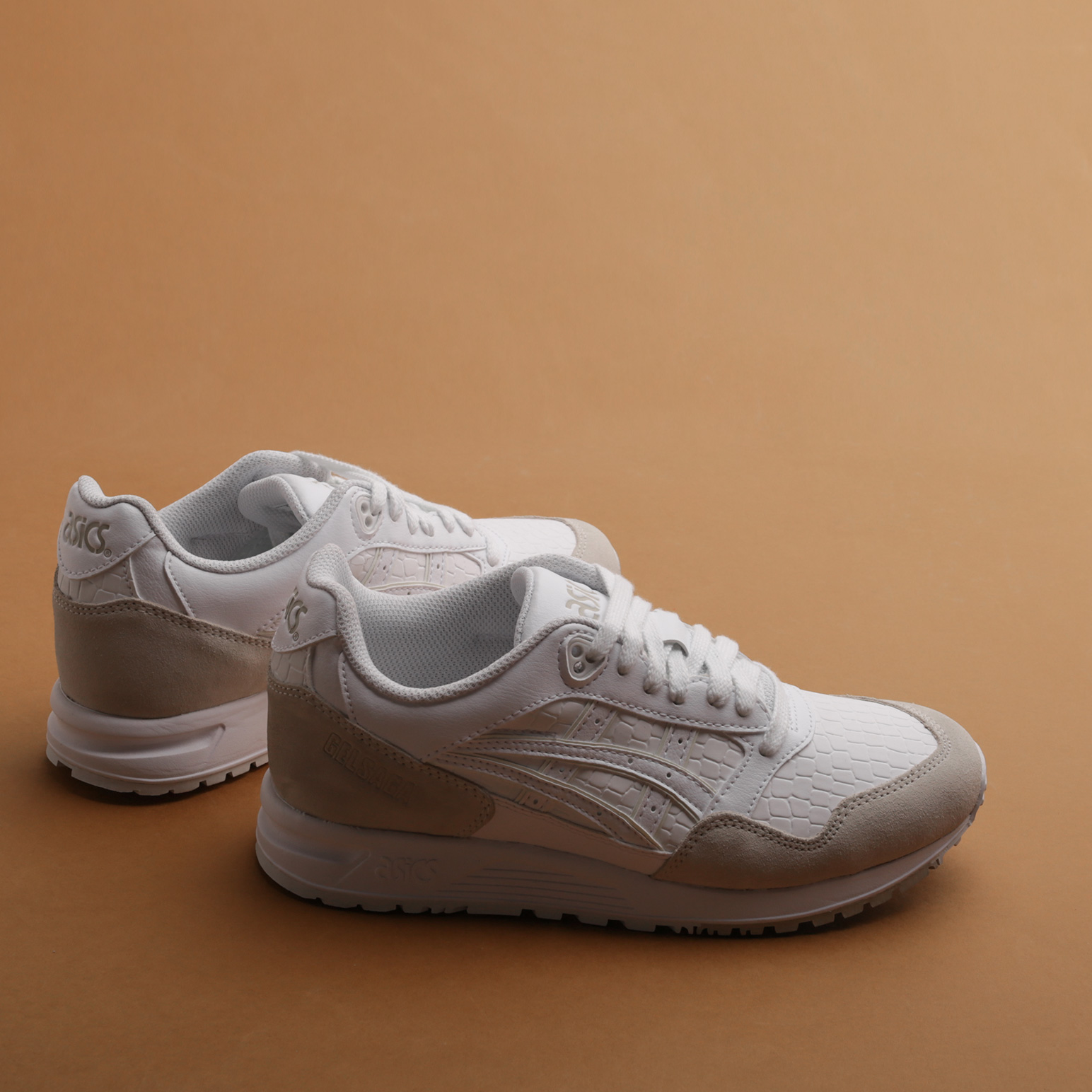 Женские кроссовки ASICS Gelsaga (1192A107-100) - купить оригинал в ...