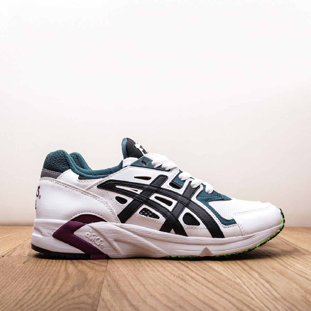 asics h704y