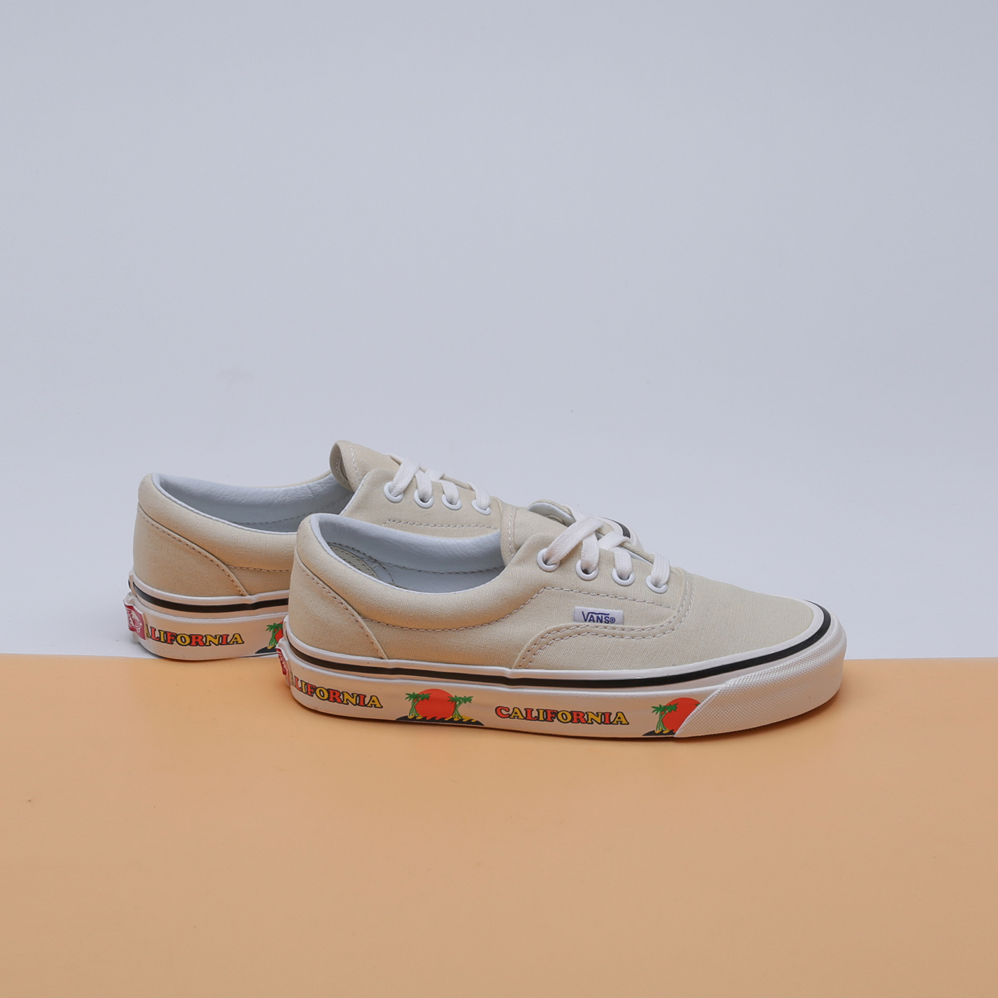 Купить бежевые кеды Era 95 Dx от Vans (VA2RR1VPFM) по цене рублей