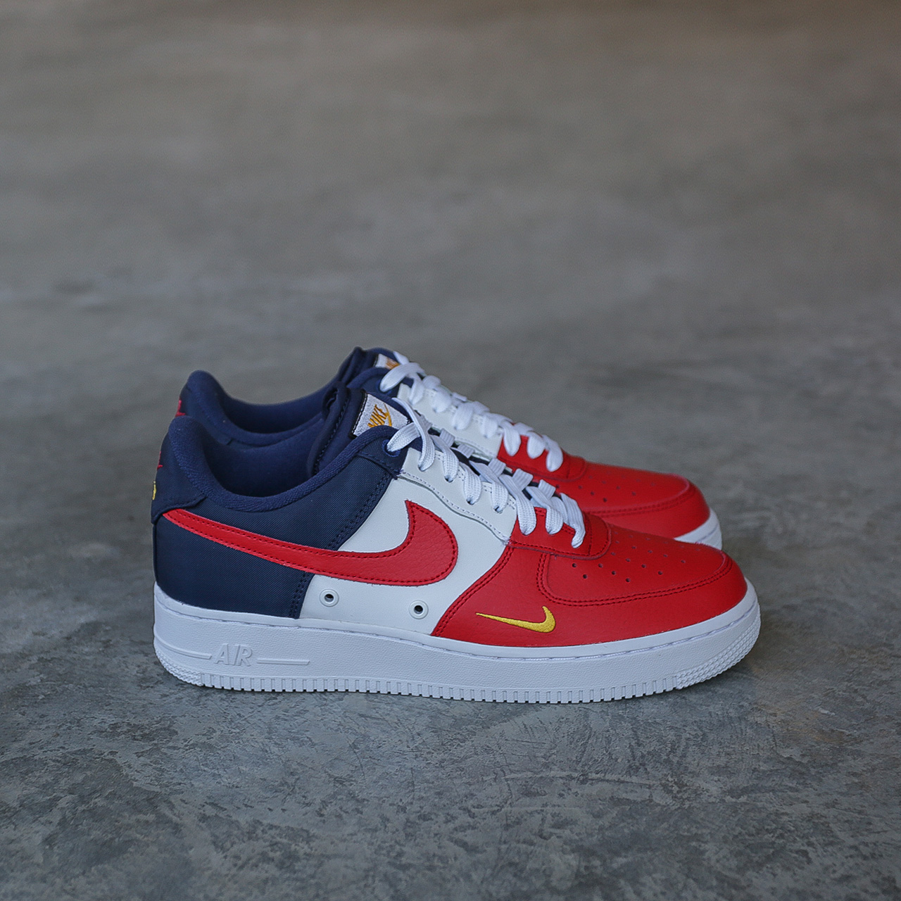 Nike Air Force 1 красные