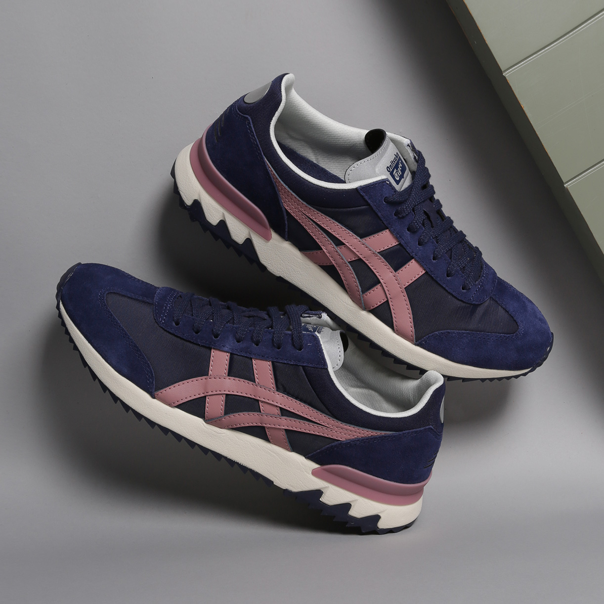 onitsuka tiger d800n