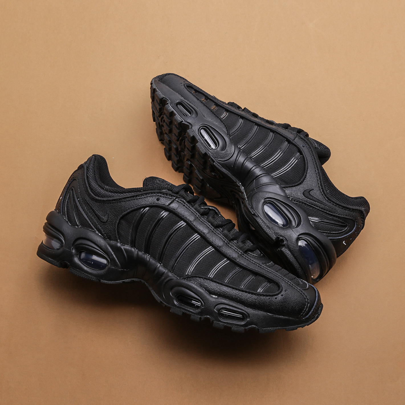 ÐÑÐ¿Ð¸ÑÑ ÑÐµÑÐ½ÑÐµ Ð¼ÑÐ¶ÑÐºÐ¸Ðµ ÐºÑÐ¾ÑÑÐ¾Ð²ÐºÐ¸ Air Max Tailwind IV Ð¾Ñ Nike (AQ2567-005) Ð¿Ð¾ ÑÐµÐ½Ðµ ÑÑÐ±Ð»ÐµÐ¹