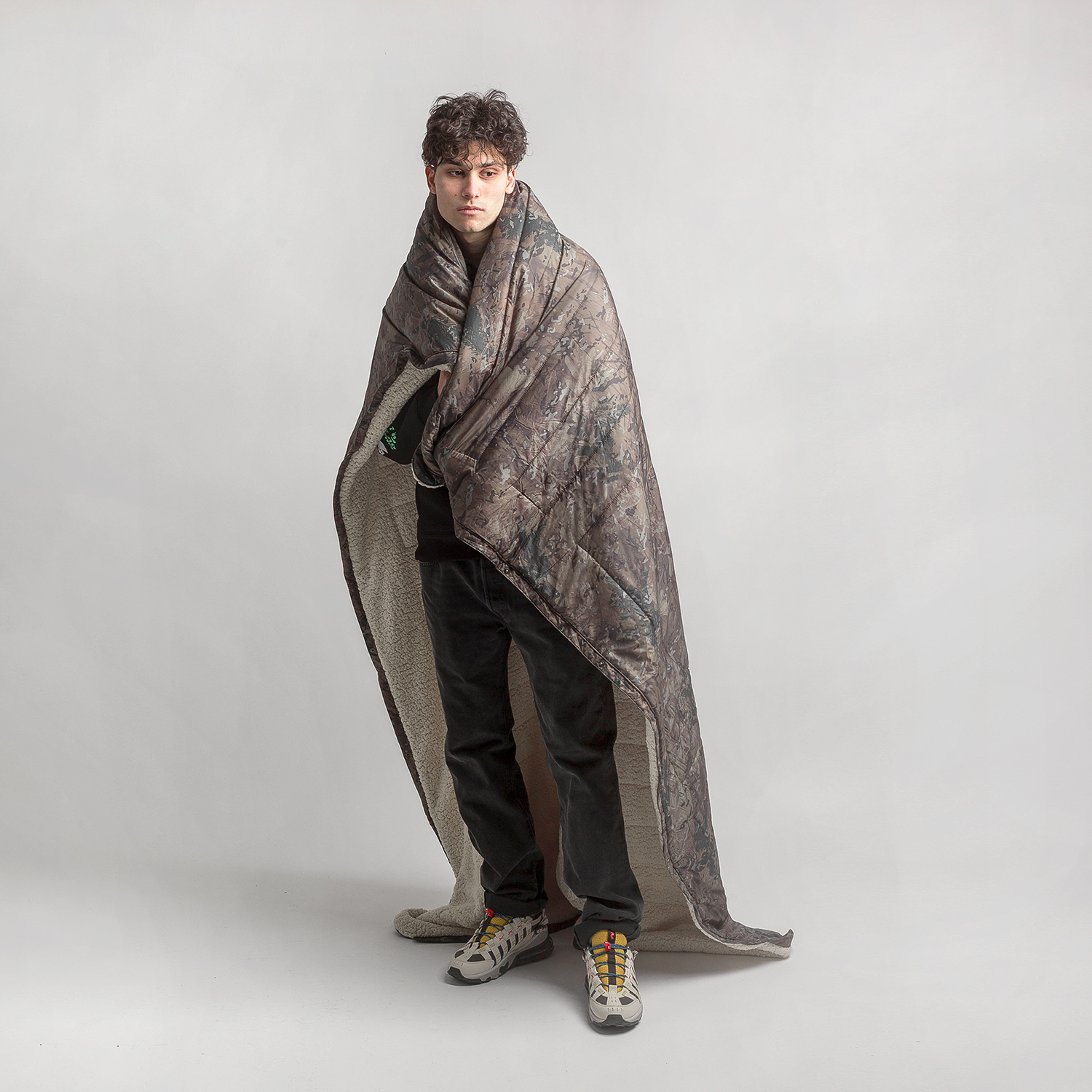 Одеяло Carhartt WIP x Voited Prentis Camo Combi Blanket (I028739camo combi) купить оригинал в