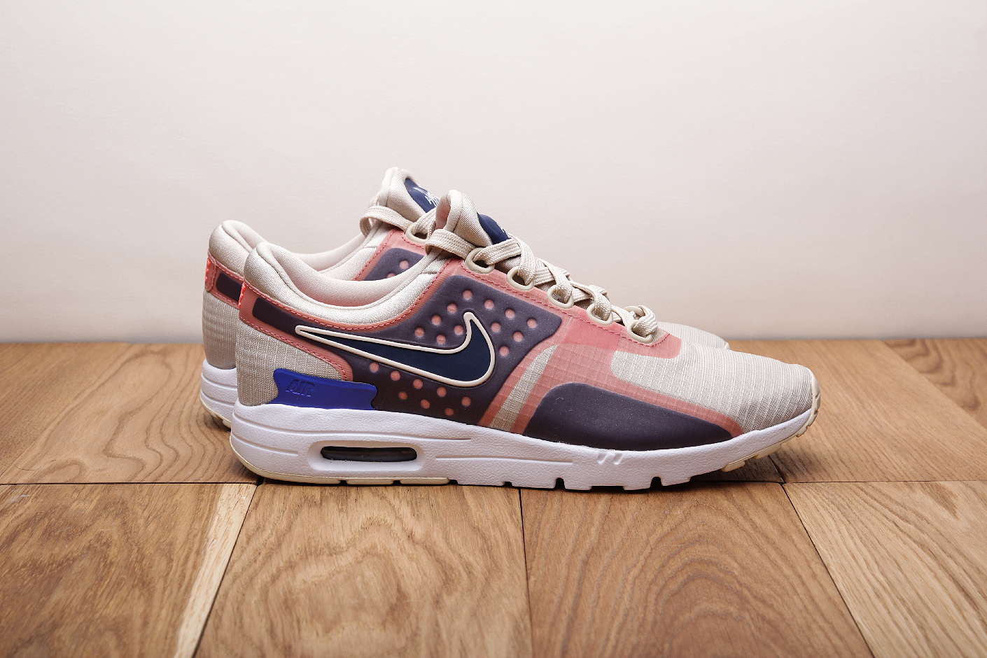 nike wmns air max zero