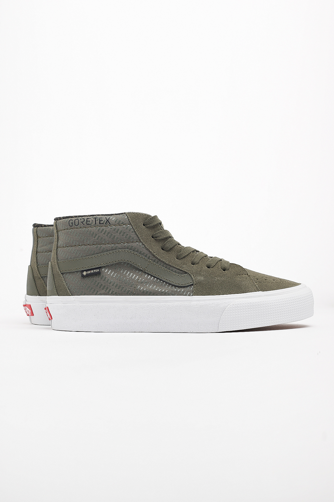 vans gore tex trainers