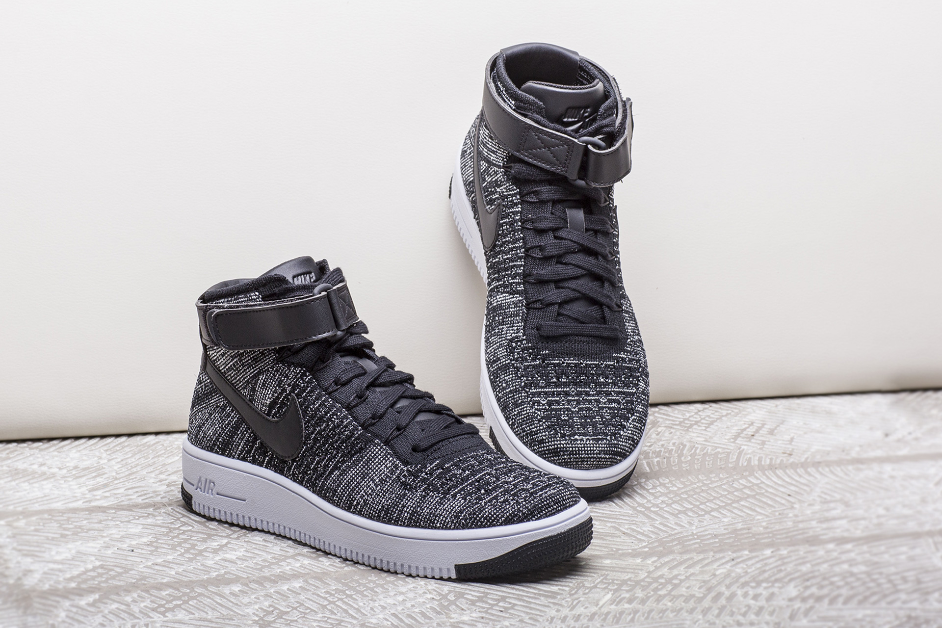 Air Force 1 Ultra Flyknit Mid