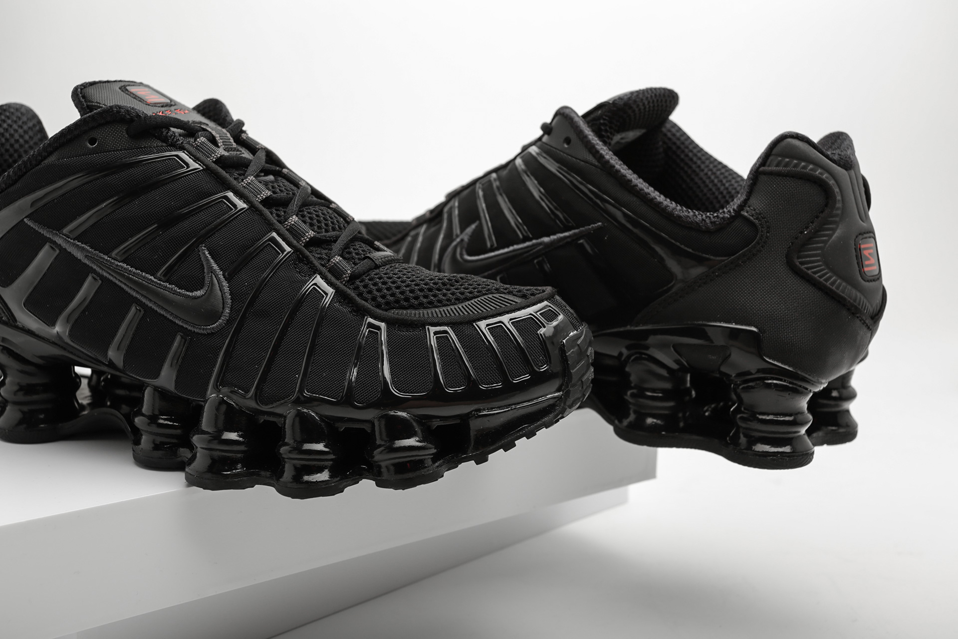 Найк шокс кроссовки. Кроссовки найк шокс ТЛ. Найк шокс черные. Мужские кроссовки Nike Shox TL. Nike Shox TL av3595 002.