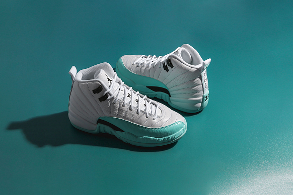 Женские кроссовки Jordan XII Retro GS (510815-100)