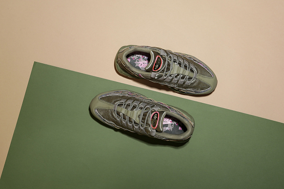 Женские кроссовки Nike WMNS Air Max 95 (AQ6385-200) - фото 2 картинки