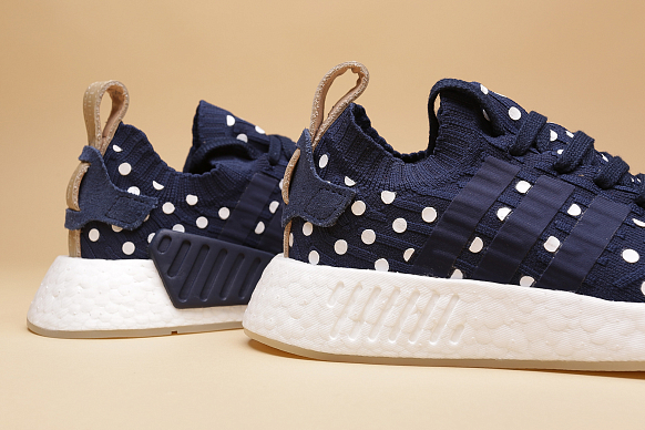 Женские кроссовки adidas Originals NMD_R2 PK W (BA7560) - фото 3 картинки