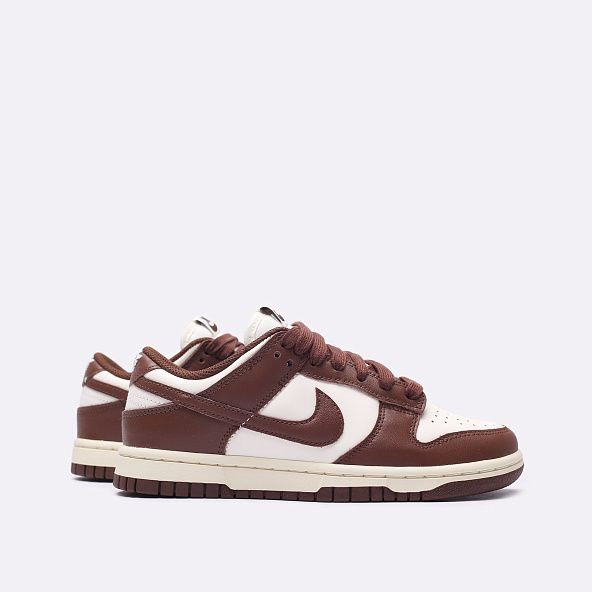 Кроссовки Nike WMNS Dunk Low