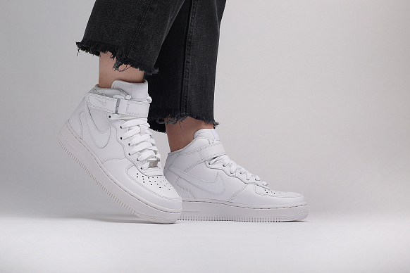 Женские кроссовки Nike WMNS Air Force 1 Mid '07 LE (366731-100) - фото 7 картинки