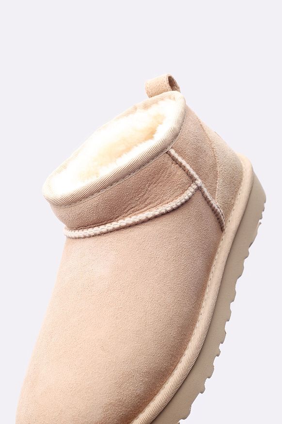 Женские ботинки UGG W Classic Ultra Mini (1116109-CHE") - фото 2 картинки