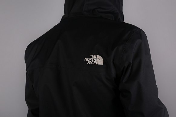 Мужская куртка The North Face Mountain Quest Jacket (T0CR3QNM9) - фото 6 картинки