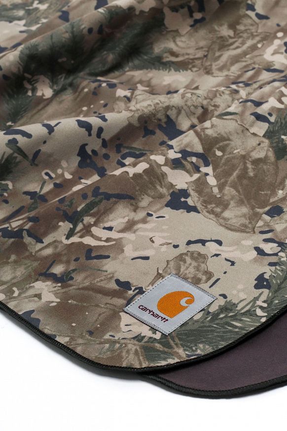 Полотенце Carhartt WIP Packable Microfiber Towel - Camo Combi (I025215-camo combi,desert) - фото 3 картинки