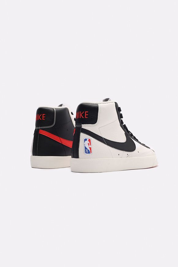 Мужские кроссовки Nike Blazer Mid '77 EMB (DD8025-101) - фото 3 картинки