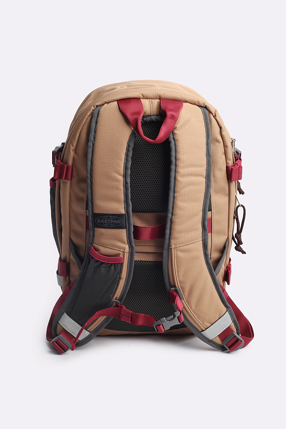 Рюкзак Eastpak Out Safepack 21L (Out Brown) - фото 2 картинки