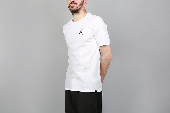 Мужская футболка Jordan Jumpman Air Embroidered Tee (AH5296-100)