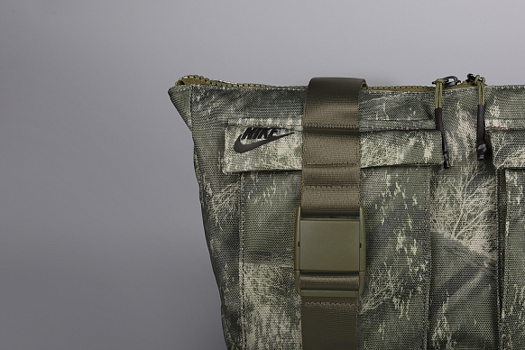 Сумка Nike Pocket Tote Bag 17L (BA6378-395) - фото 2 картинки