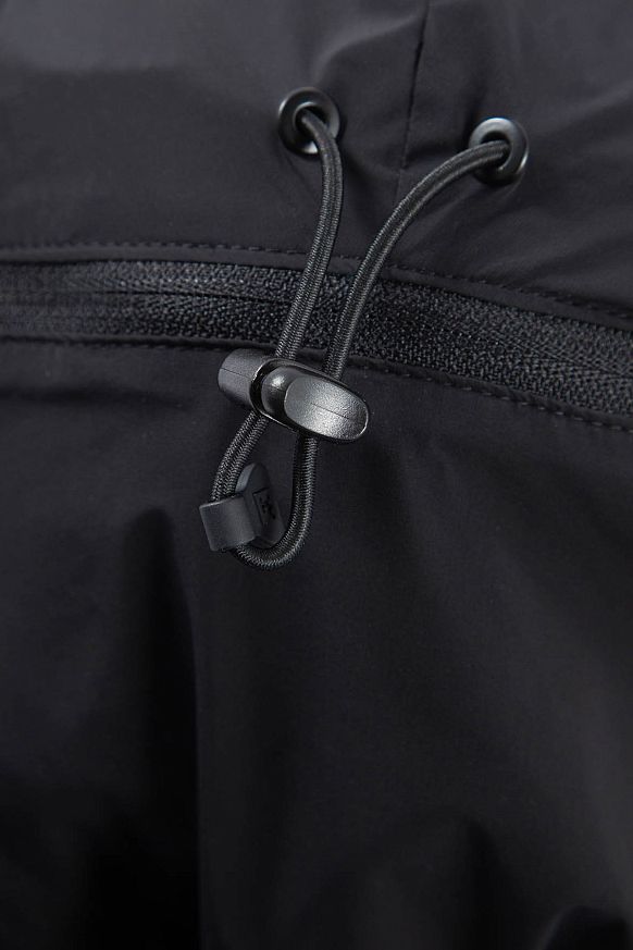 Мужская кепка KRAKATAU Padded Cap (Pu84-1-черный) - фото 3 картинки