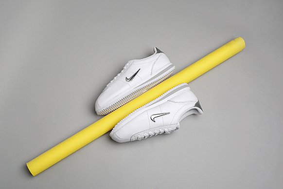 Мужские кроссовки Nike Cortez Basic Jewel (833238-101 ) - фото 2 картинки