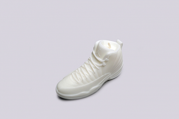 Свеча What The Shape Jordan 12 (J12-white)