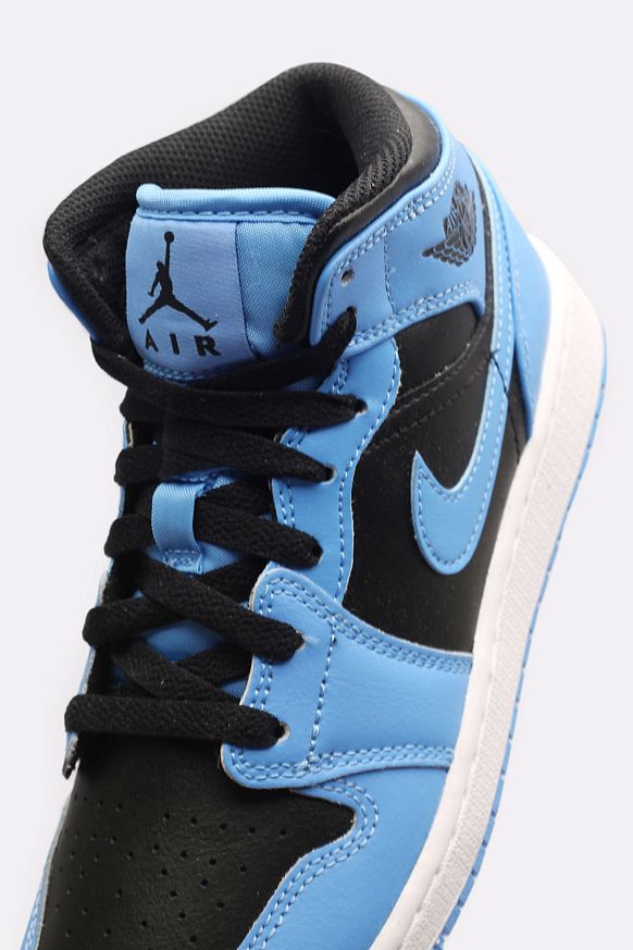 Женские кроссовки Jordan 1 Mid (GS) (DQ8423-401_) - фото 2 картинки