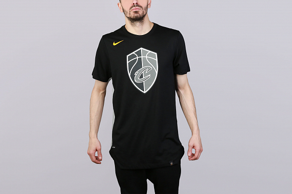 Мужская футболка Nike Cleveland Cavaliers City Edition (890939-010)