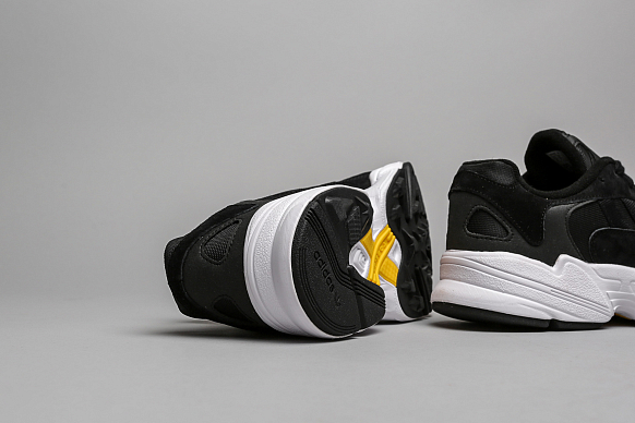 Мужские кроссовки adidas Originals Yung-1 (CG7121) - фото 4 картинки