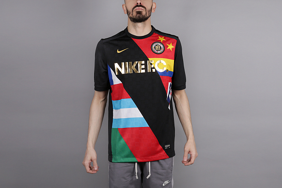 Мужская футболка Nike F.C. (886872-012)