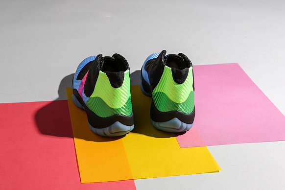 Женские кроссовки Jordan Future Q54 (AT9192-001) - фото 3 картинки