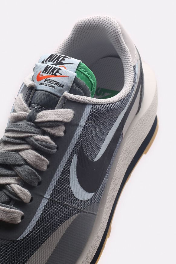 Мужские кроссовки Nike x Sacai x CLOT LDWaffle (DH3114-001) - фото 2 картинки