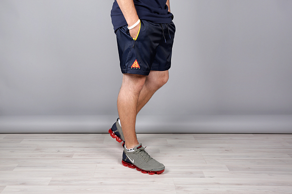 Мужские шорты Nike Woven Shorts ACG (AO8272-451) - фото 2 картинки