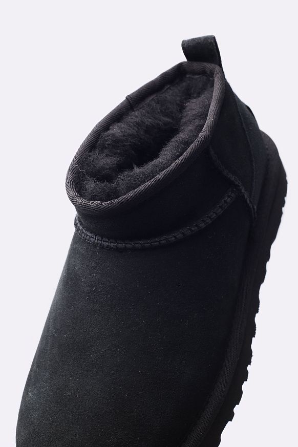Женские ботинки UGG W Classic Ultra Mini (1116109-BLK") - фото 2 картинки