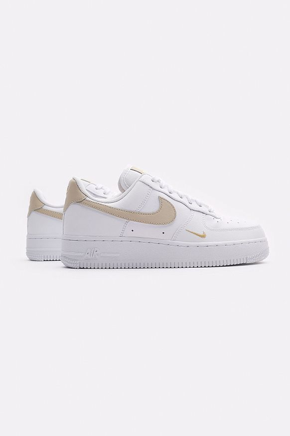 Женские кроссовки Nike WMNS Air Force 1 '07 ESS (CZ0270-105)
