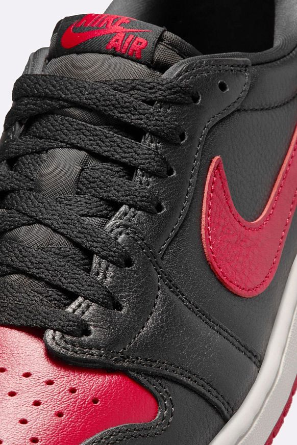 Мужские кроссовки Jordan 1 Retro Low OG (IW6276-001) - фото 2 картинки