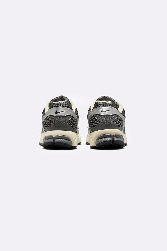 Мужские кроссовки Nike Air Zoom Vomero 5 (IM3486-001) - фото 5 картинки