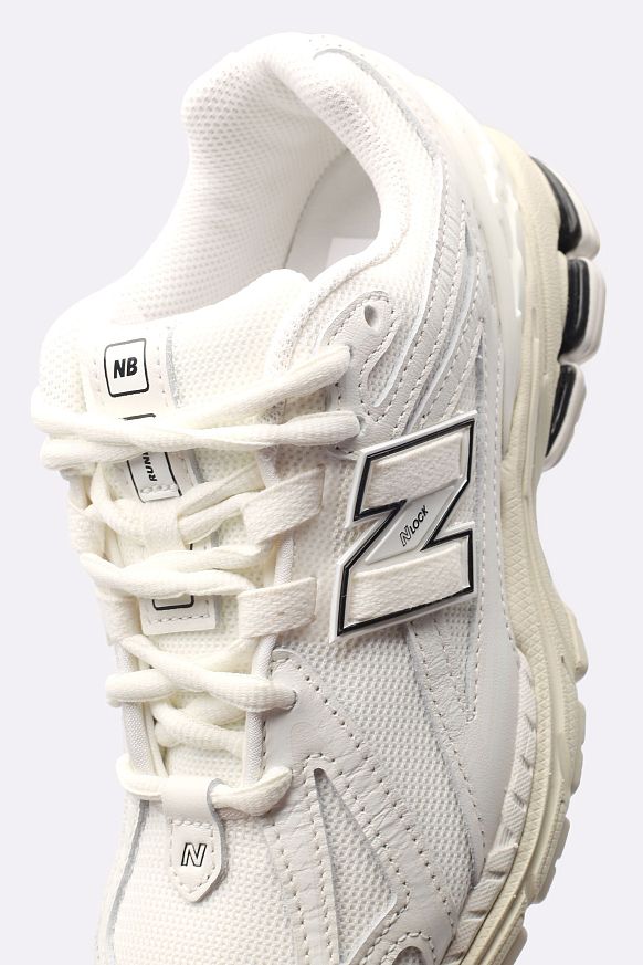 Мужские кроссовки New Balance 1906 (M1906RWW) - фото 2 картинки