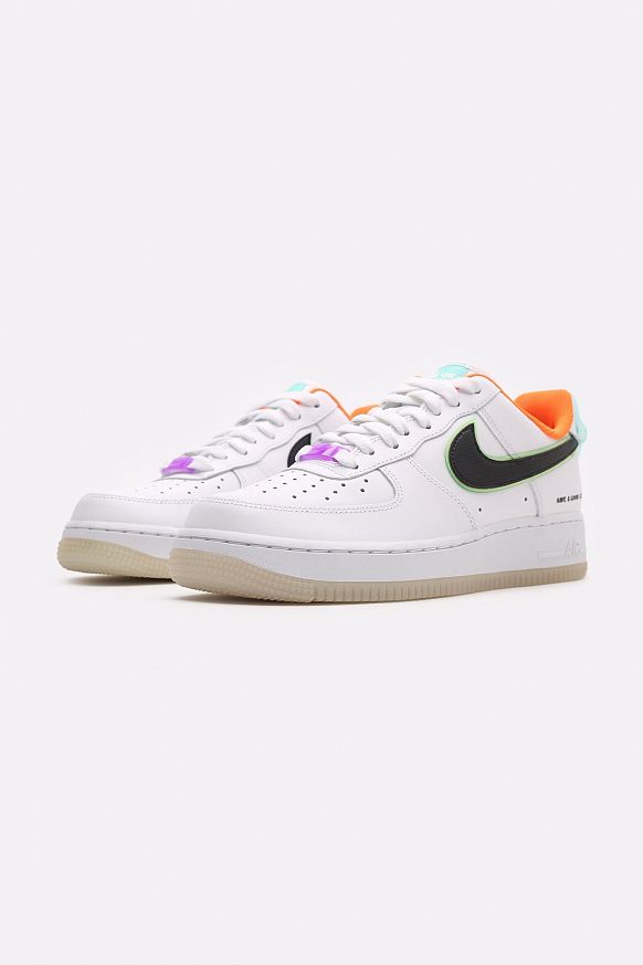 Мужские кроссовки Nike Air Force 1 '07 LE (DO2333-101) - фото 4 картинки