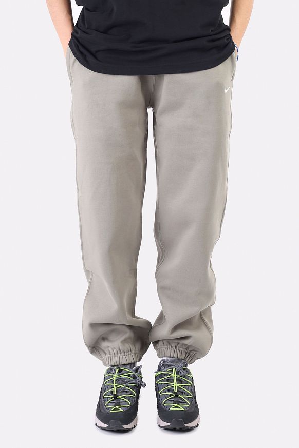 Женские брюки Nike NikeLab Fleece Trousers (CW5565-320) - фото 7 картинки