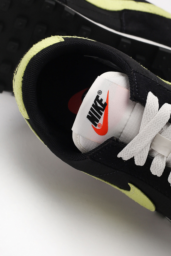 Кроссовки Nike Dbreak SP (DA0824-001) - фото 2 картинки