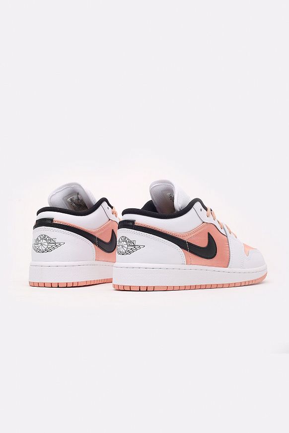 Женские кроссовки Jordan 1 Retro Low GS (DM8960-801) - фото 5 картинки