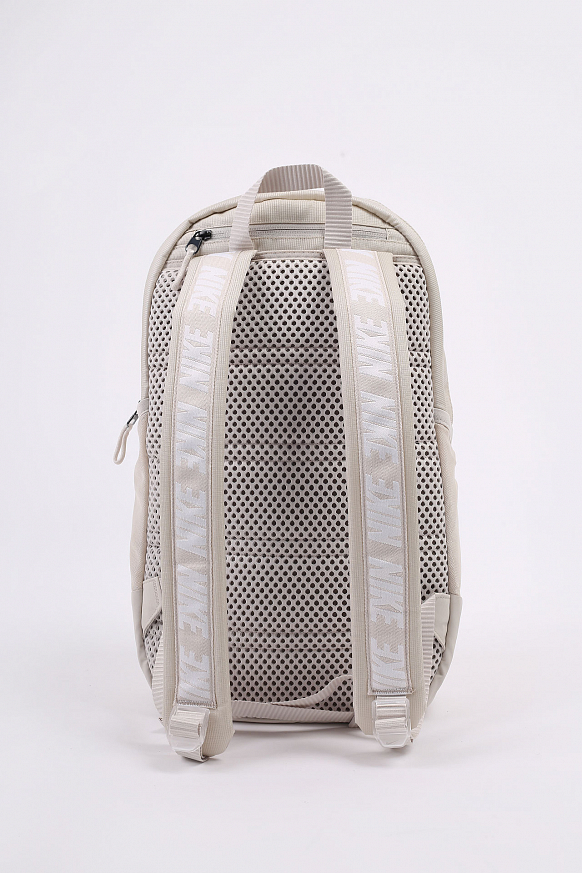 Рюкзак Nike Essentials Backpack (BA6143-104) - фото 6 картинки