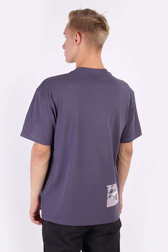 Мужская футболка Nike ACG Nature Short-Sleeve T-Shirt (DD8807-506) - фото 4 картинки