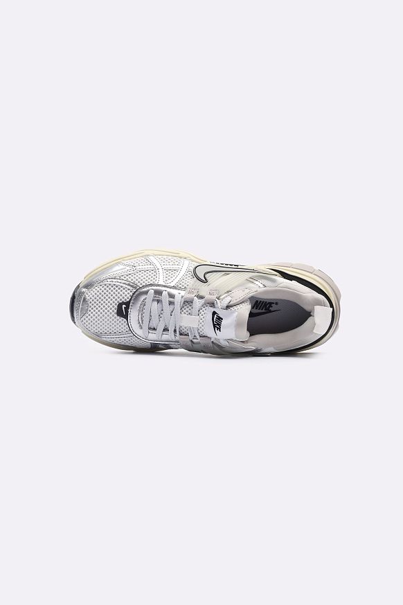 Женские кроссовки Nike WMNS V2K Run (FD0736-100) - фото 7 картинки