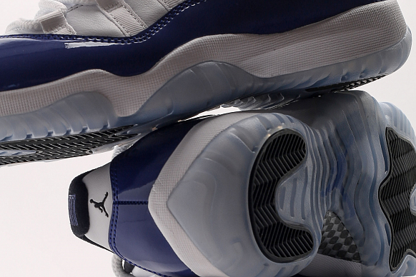 Женские кроссовки Jordan WMNS 11 Retro Low (AH7860-100) - фото 8 картинки