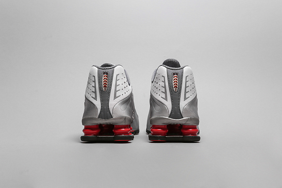 Мужские кроссовки Nike Shox R4 (BV1111-100) - фото 4 картинки
